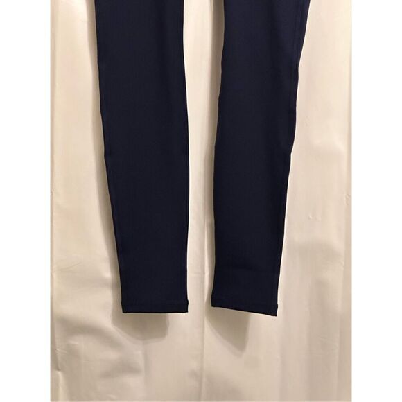 NWT - Fabletics Run Anywhere Motion365 HW 7/8 Legging - Small - Picture 7 of 16
